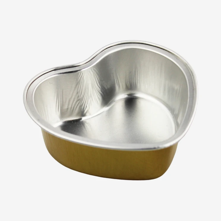 43 oz Red Heart-Shaped Aluminum Foil Cake Pan